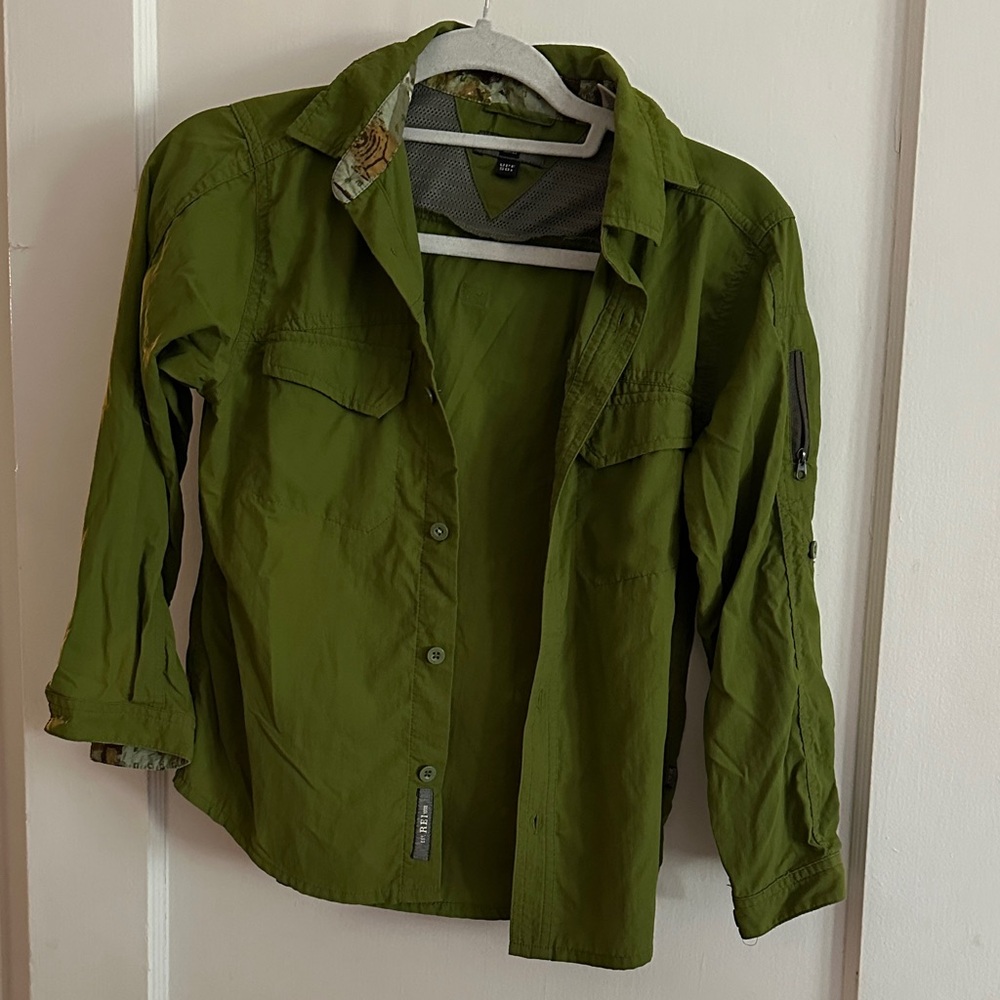 REI Forest Green outdoor shirt boys M(8/10) spf 50
